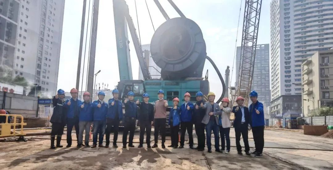 首战创佳绩!xingkong星空平台(中国)集团智能双轮铣槽机助建长沙地铁7号线