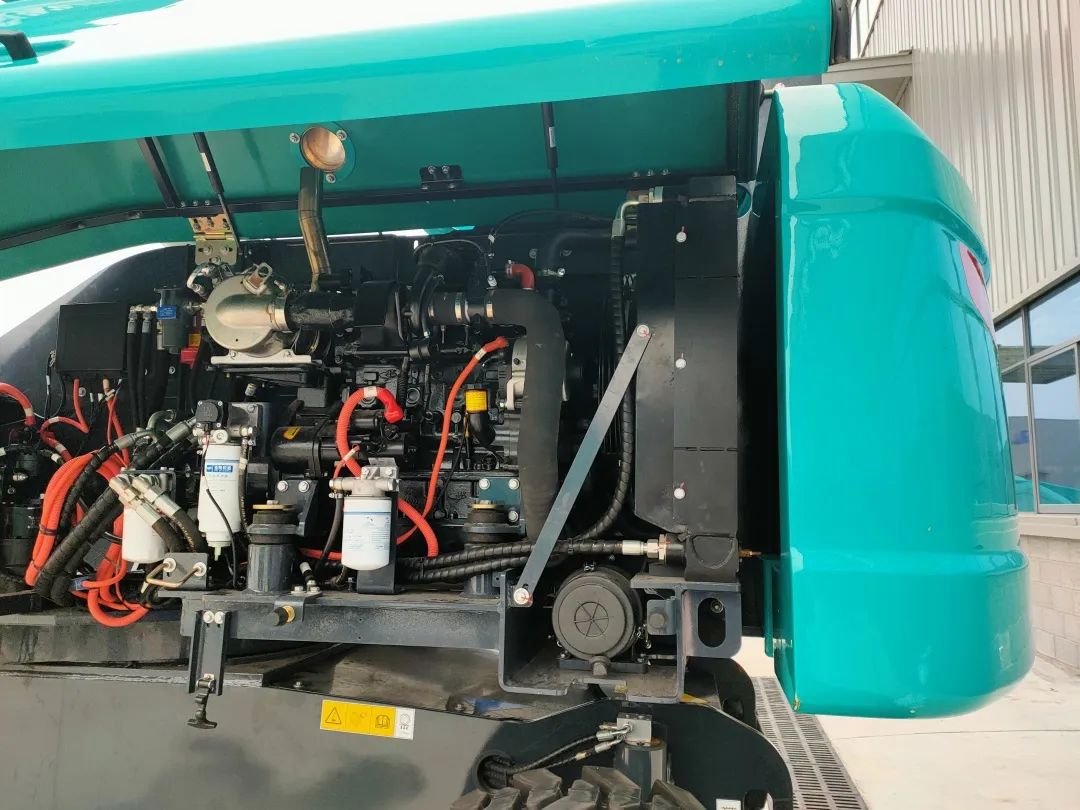 无需扩桥！xingkong星空平台（中国）集团智能国四款32米直臂式高空作业平台成功下线