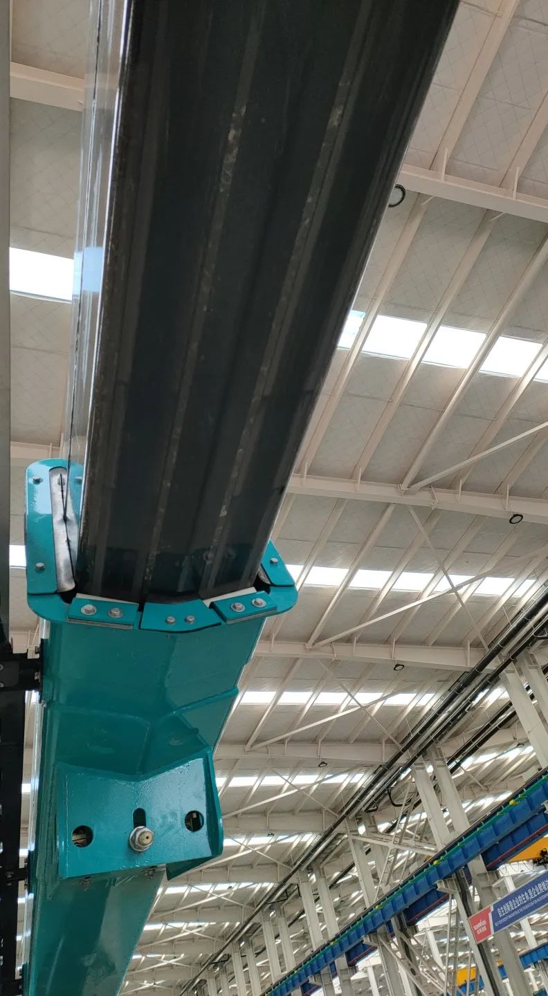 无需扩桥！xingkong星空平台（中国）集团智能国四款32米直臂式高空作业平台成功下线