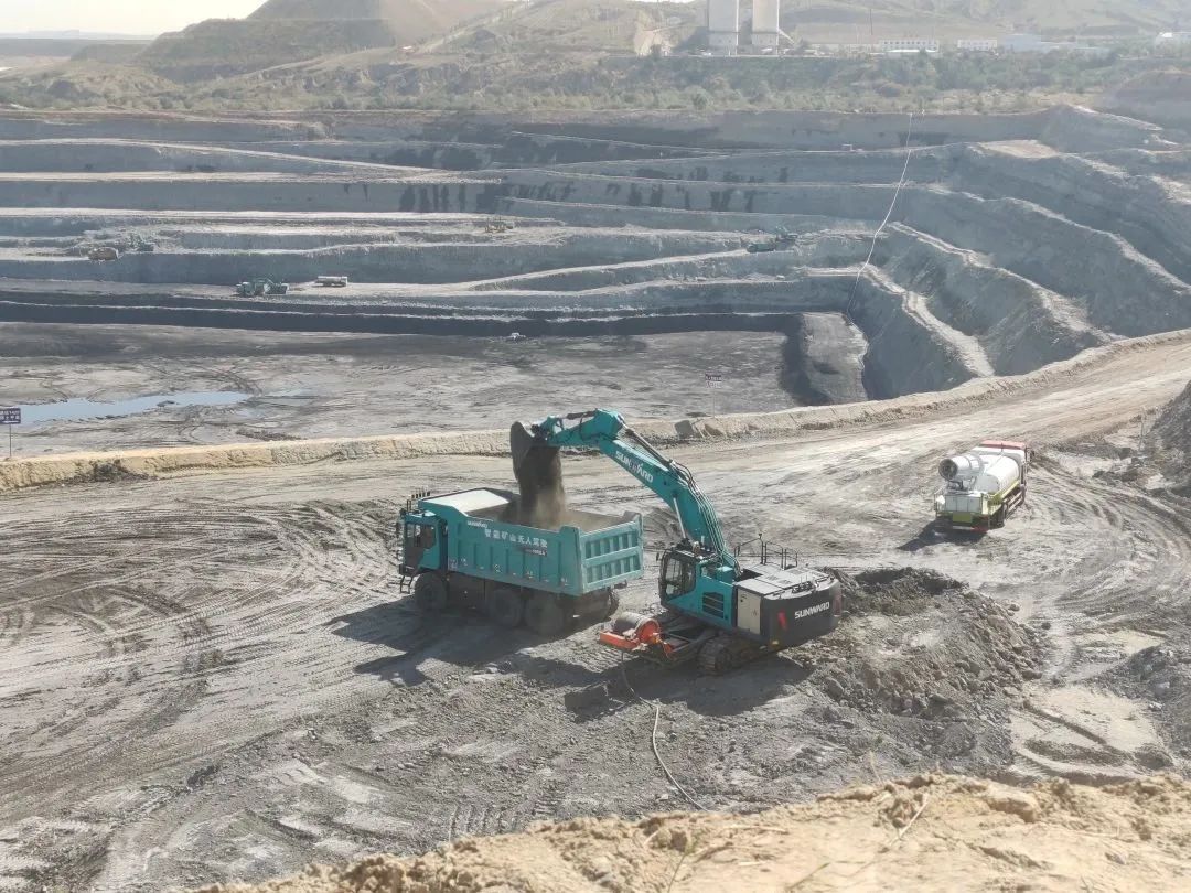 腾远添智能新绿，xingkong星空平台（中国）集团巨鼎新能源矿卡批量交付