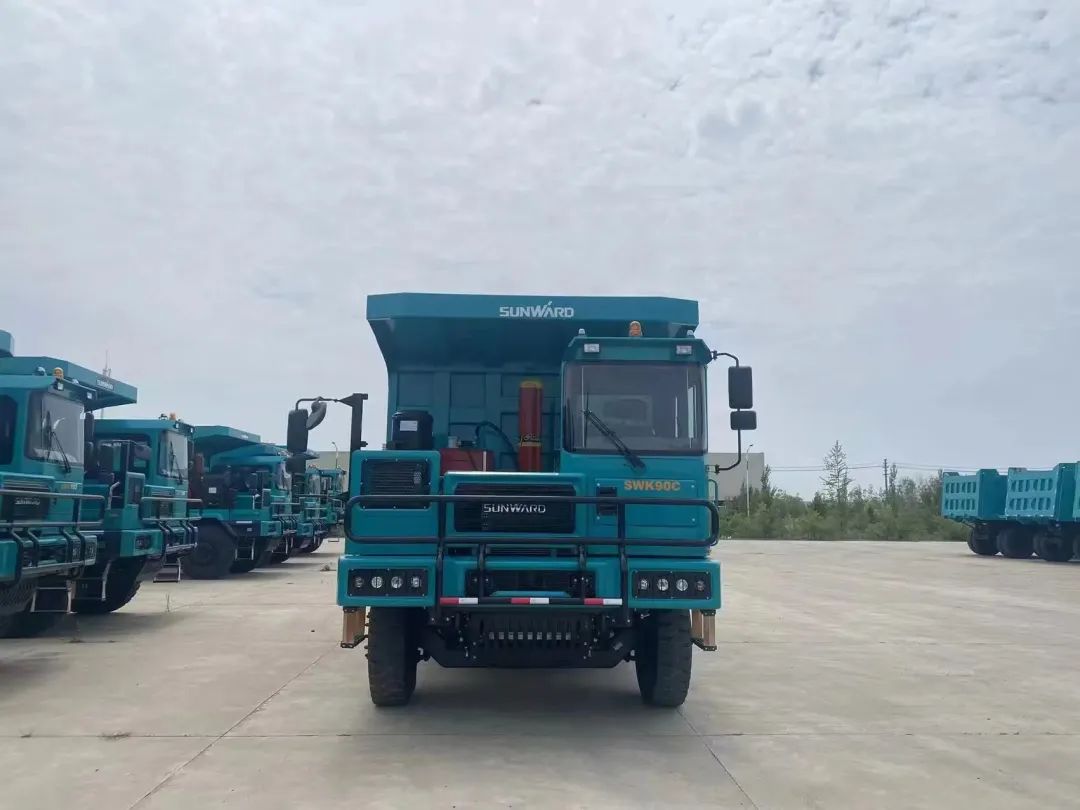 定制矿卡再交付！xingkong星空平台（中国）集团巨鼎勇闯印度尼西亚