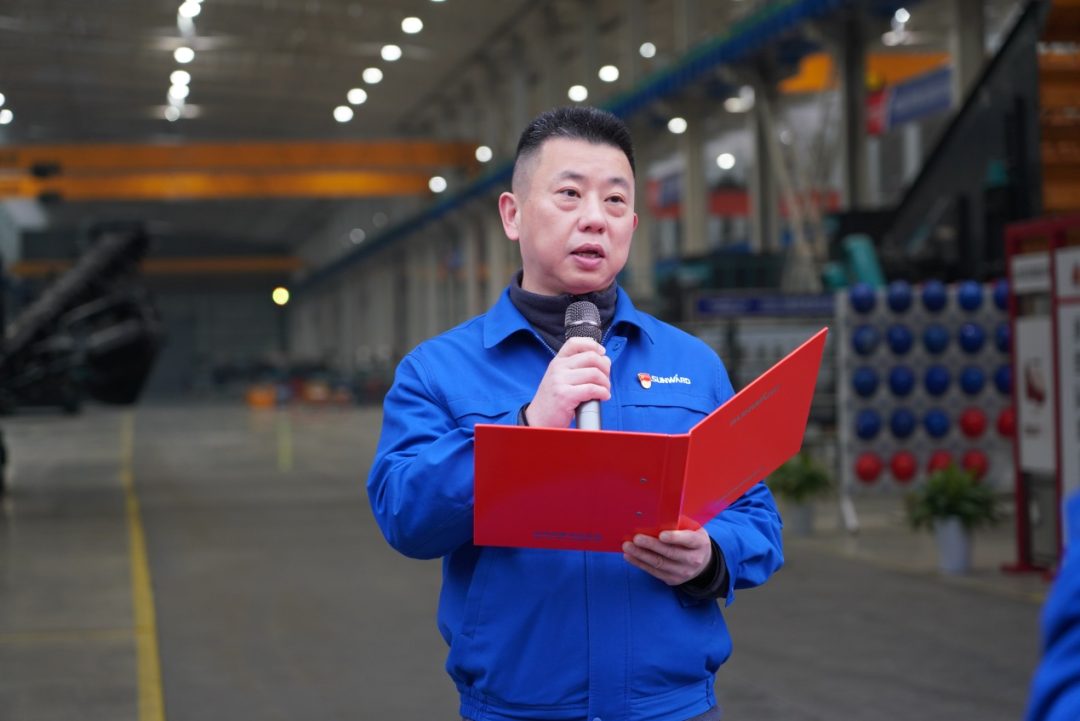 “持证上岗,成为破碎筛分设备的好管家!”