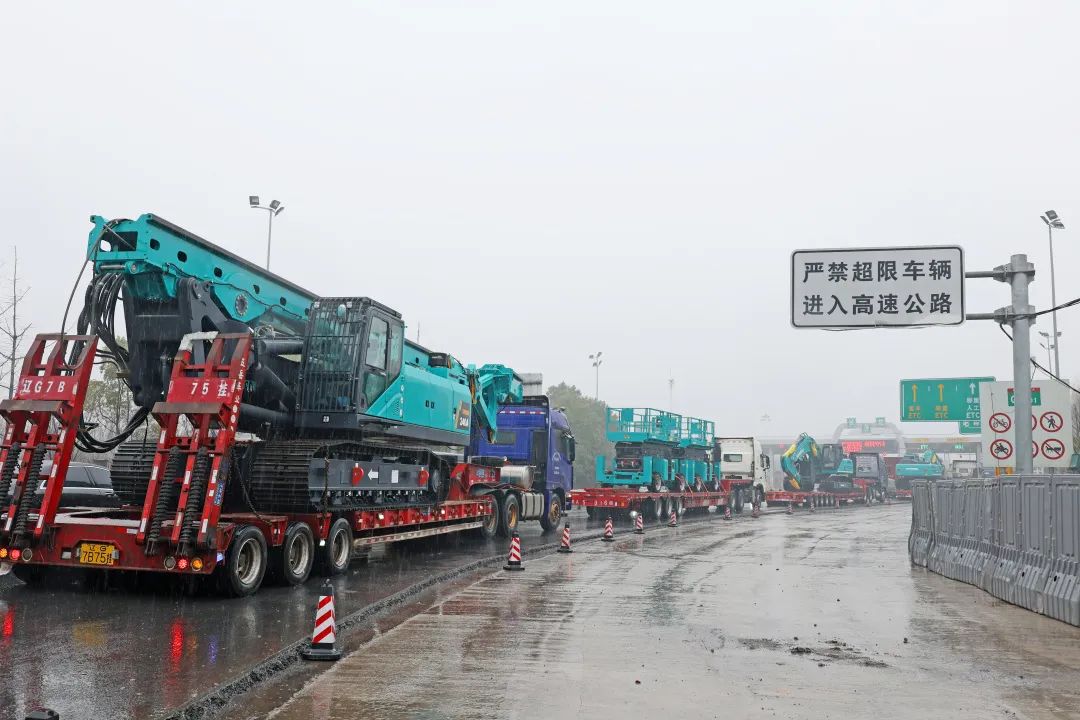 新局新篇，宏兔启航！xingkong星空平台（中国）集团智能超200台套设备集中发货