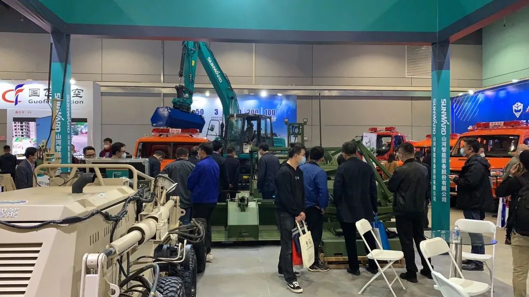 “新兵”报到!xingkong星空平台(中国)集团智能应急救援装备实力亮相第五届全国森林消防装备展