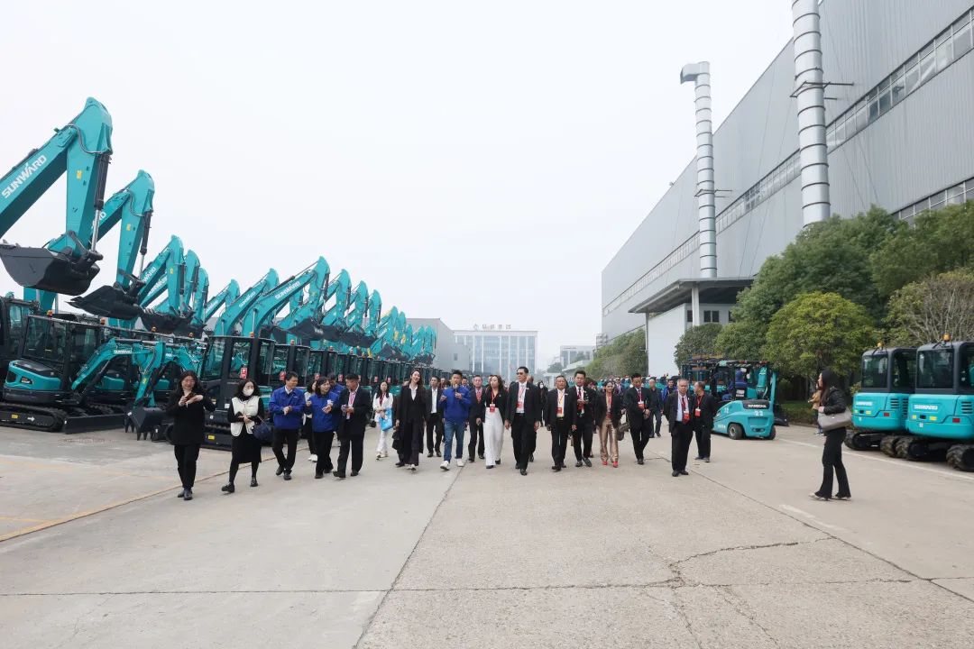 泰国代表团到访xingkong星空平台(中国)集团智能