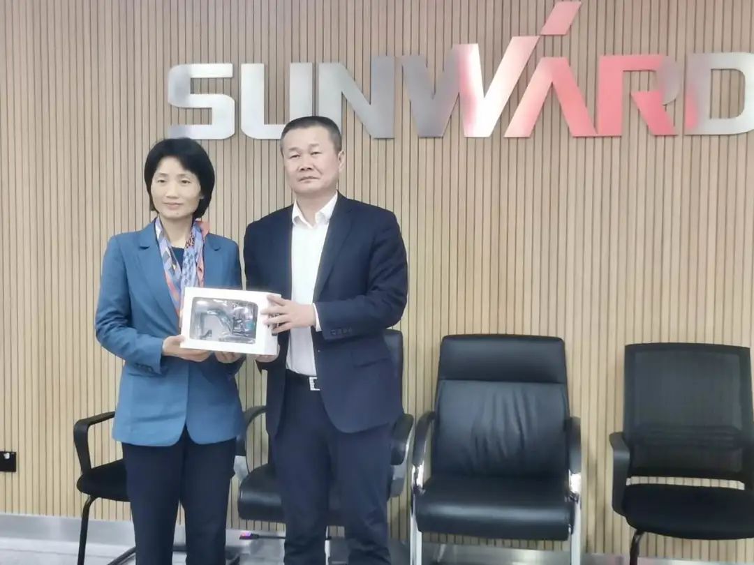 湖南省贸促会考察调研xingkong星空平台(中国)集团智能