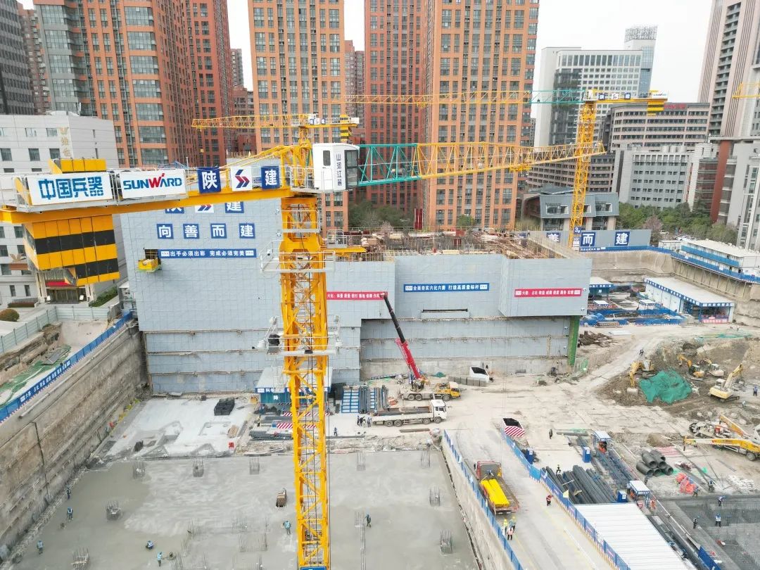 兴盛西北!xingkong星空平台(中国)集团江麓建筑起重机械助建西安都市经济圈