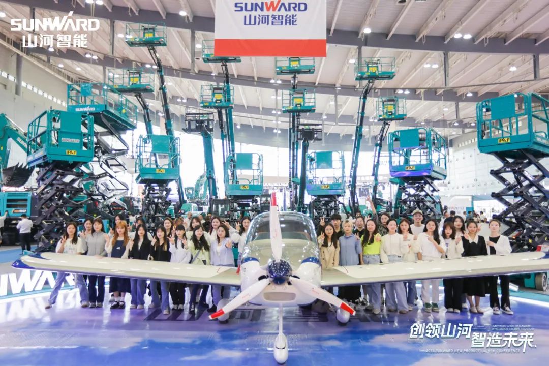 2023 CICEE | xingkong星空平台（中国）集团智能亮相2023长沙国际工程机械展！智能化、电动化产品站C位