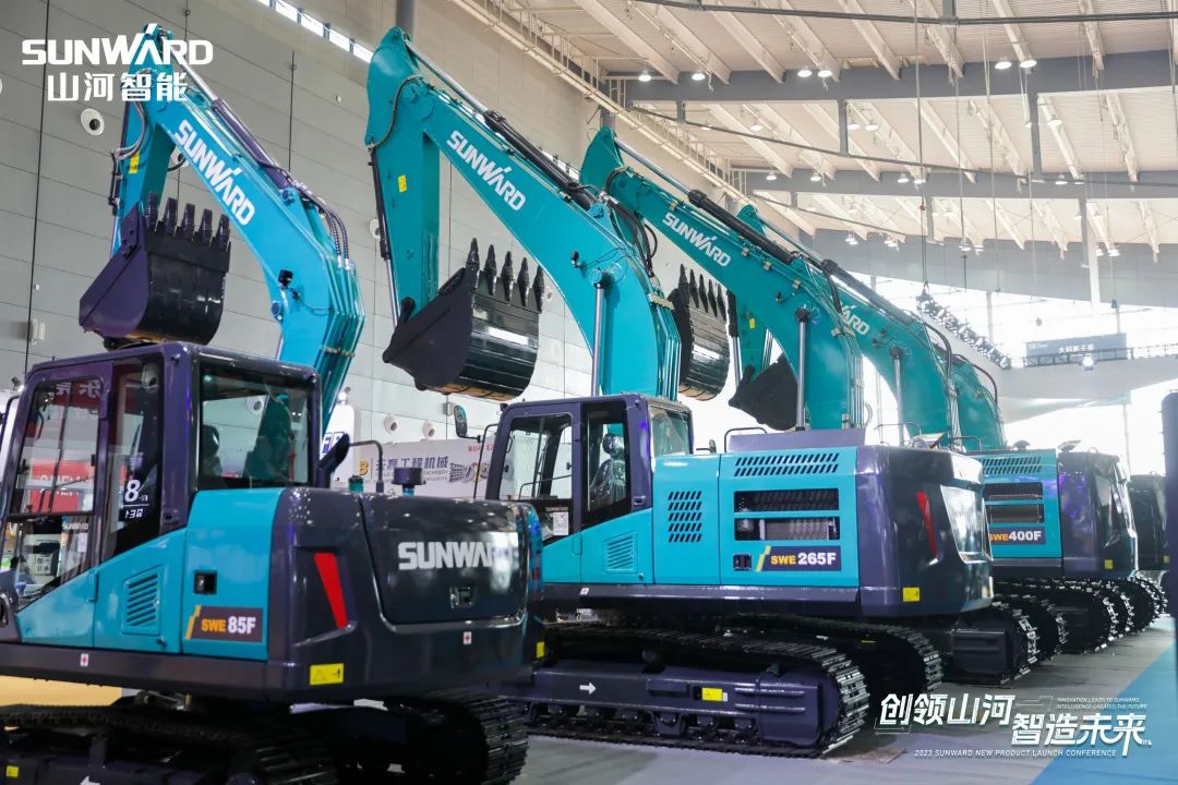 精品出击、互动不断！xingkong星空平台（中国）集团智能F系列挖掘机闪耀长沙展