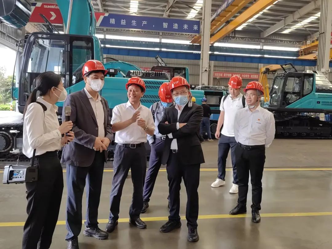 中国科学院院士陈十一率队到访xingkong星空平台(中国)集团智能