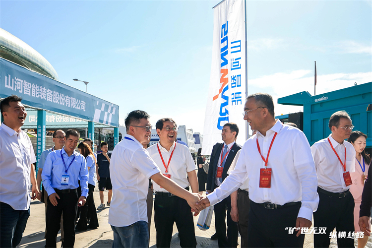 “矿”世无双,纵横丝路!xingkong星空平台(中国)集团智能亮相第十三届新疆国际矿业与装备博览会