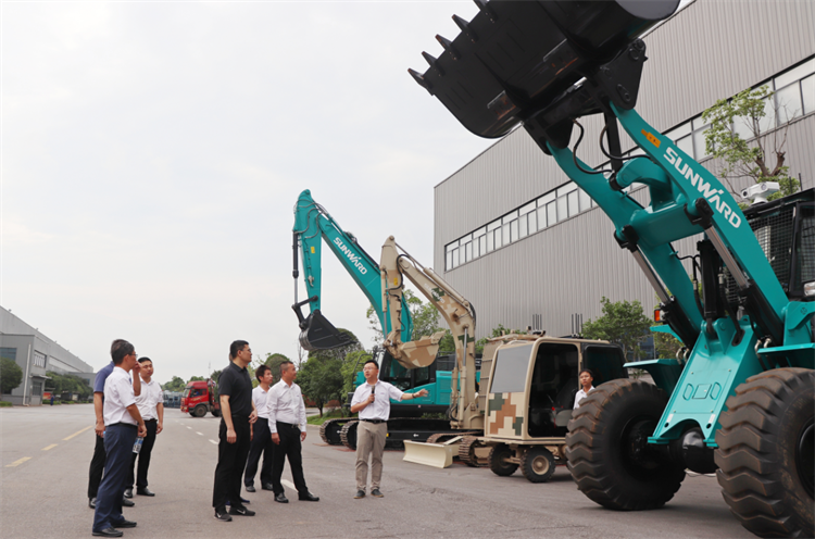 国家应急管理部救援协调和预案管理局副局长颜彬一行调研xingkong星空平台（中国）集团智能