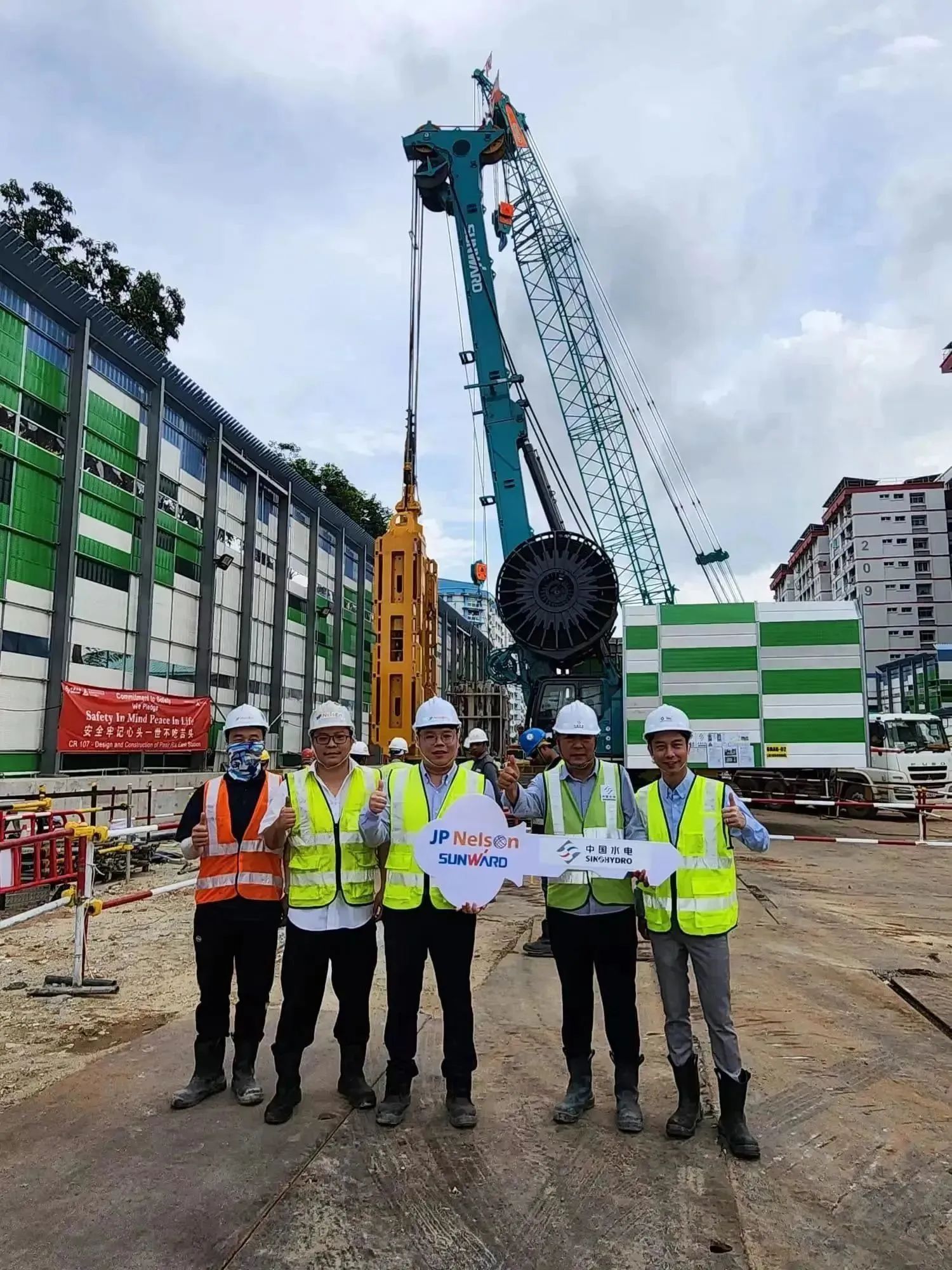 助力国内国际重大工程！xingkong星空平台（中国）集团智能液压抓斗实力“出圈”