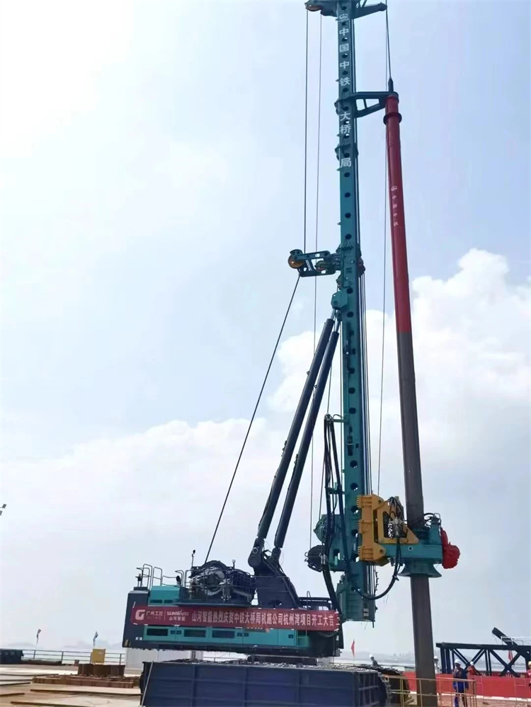 再战世界级工程！xingkong星空平台（中国）集团智能超级旋挖钻机SWDM800H助建杭州湾跨海铁路桥项目