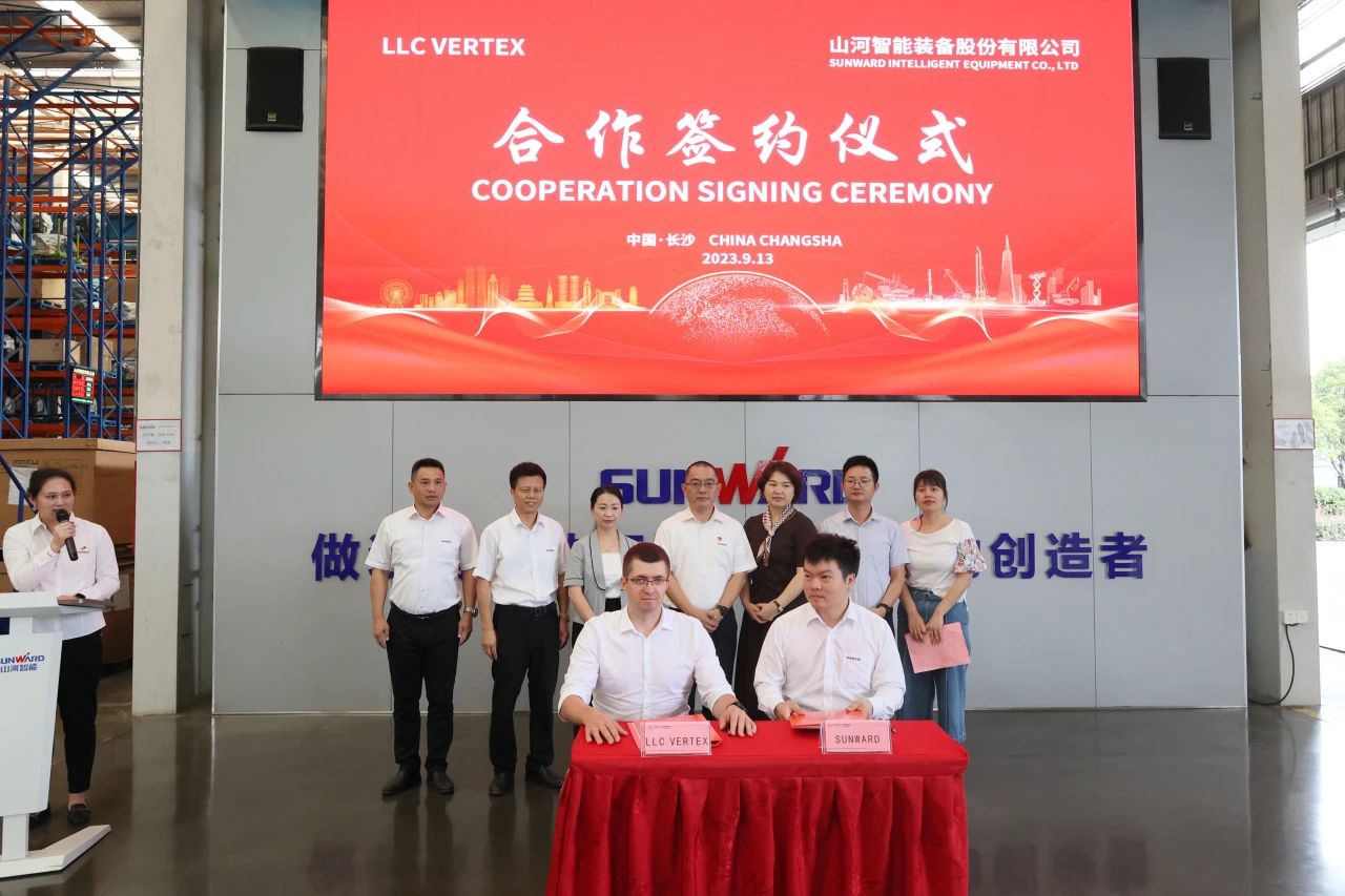 持续进军国际市场！xingkong星空平台（中国）集团智能近百台设备集中发货