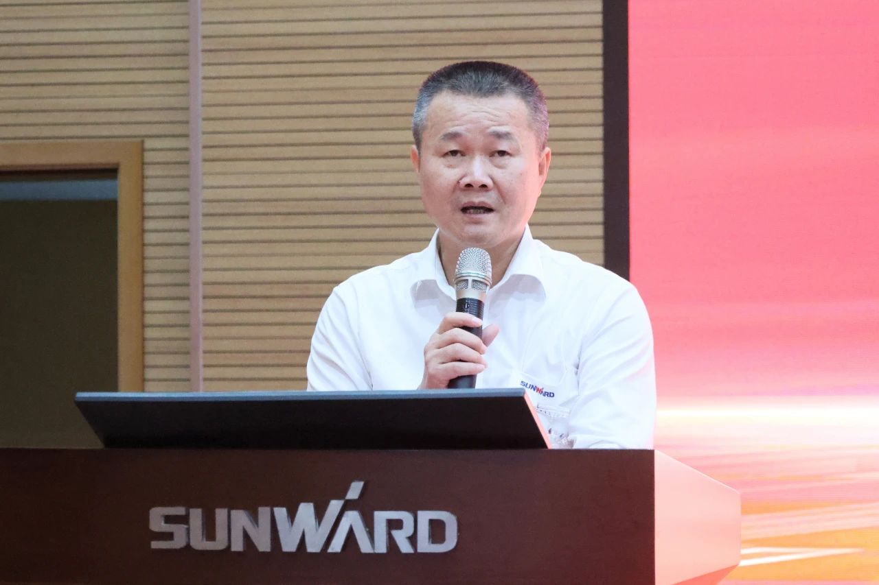 强信心 聚合力 共建美好家园——庆祝xingkong星空平台（中国）集团智能成立24周年表彰大会隆重召开