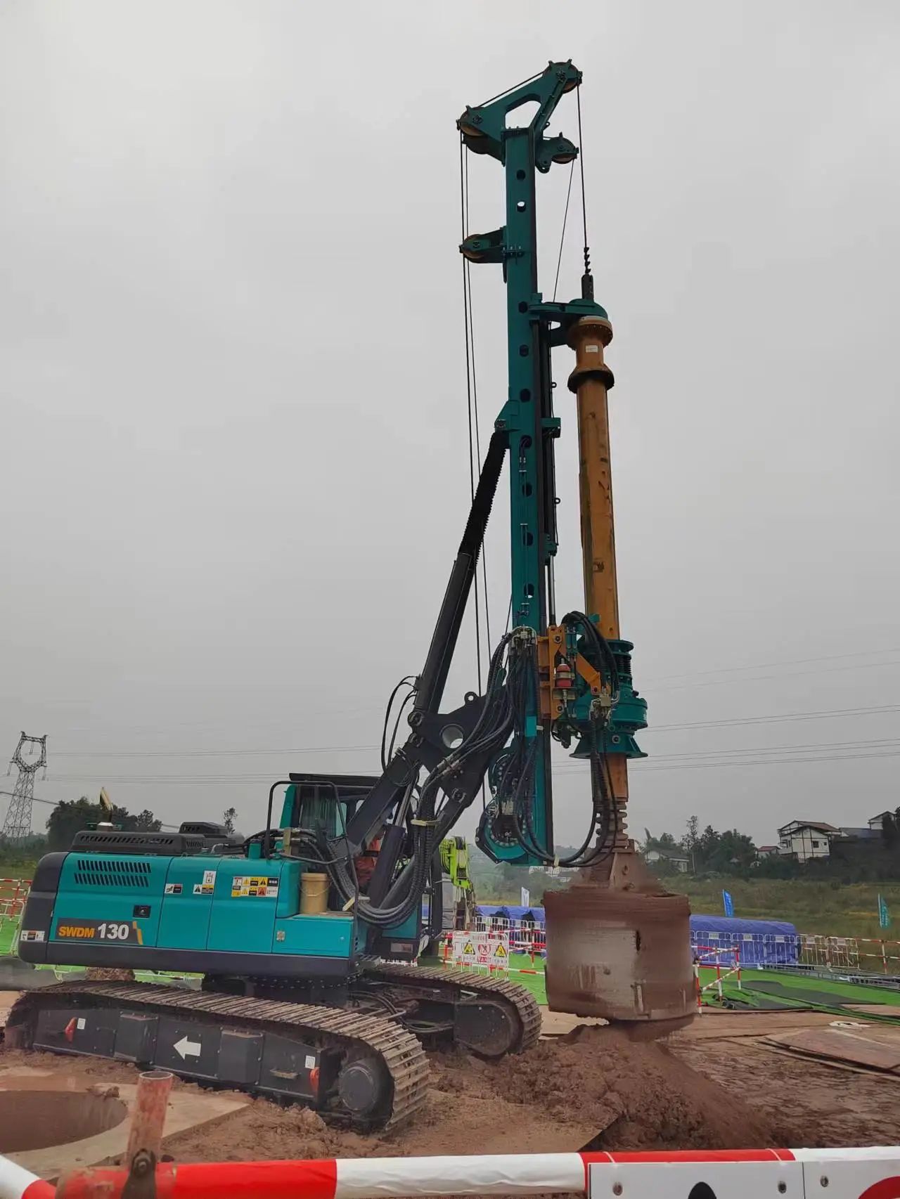 “强将”出击！xingkong星空平台（中国）集团智能旋挖钻机助力哈密送重庆特高压工程