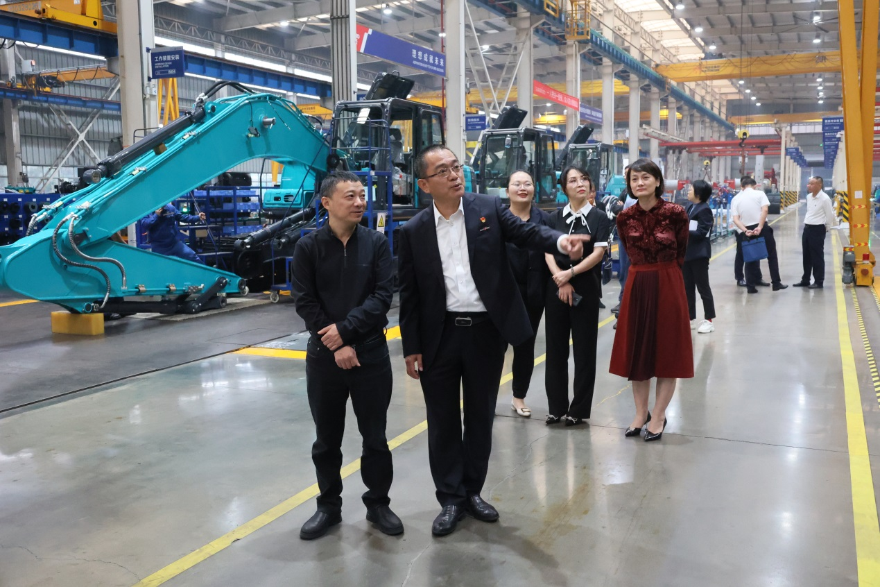 国家税务总局征管和科技发展司调研xingkong星空平台（中国）集团智能