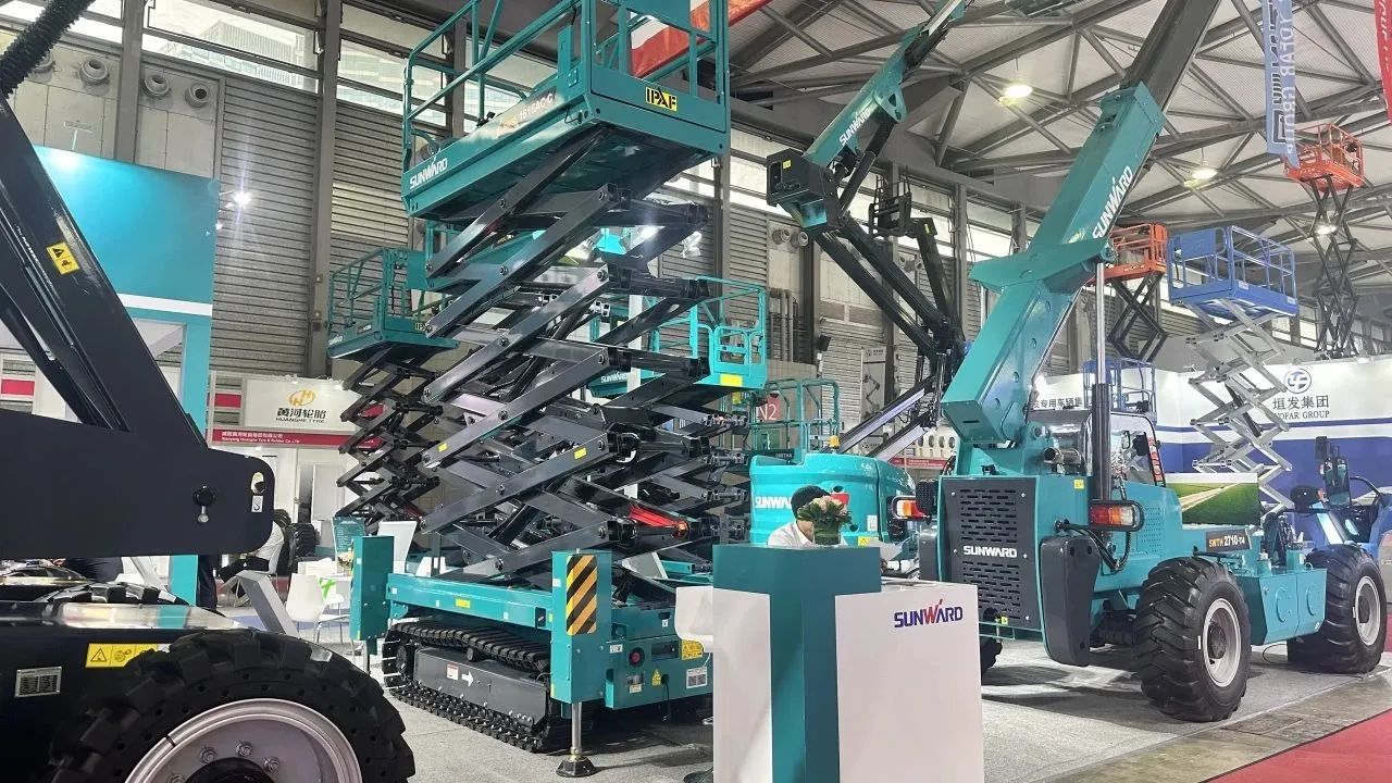 精品出击，闪耀魔都！xingkong星空平台（中国）集团智能全系列高空机械亮相2023亚洲国际高空展