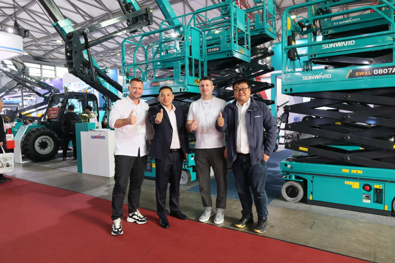 精品出击,闪耀魔都!xingkong星空平台(中国)集团智能全系列高空机械亮相2023亚洲国际高空展