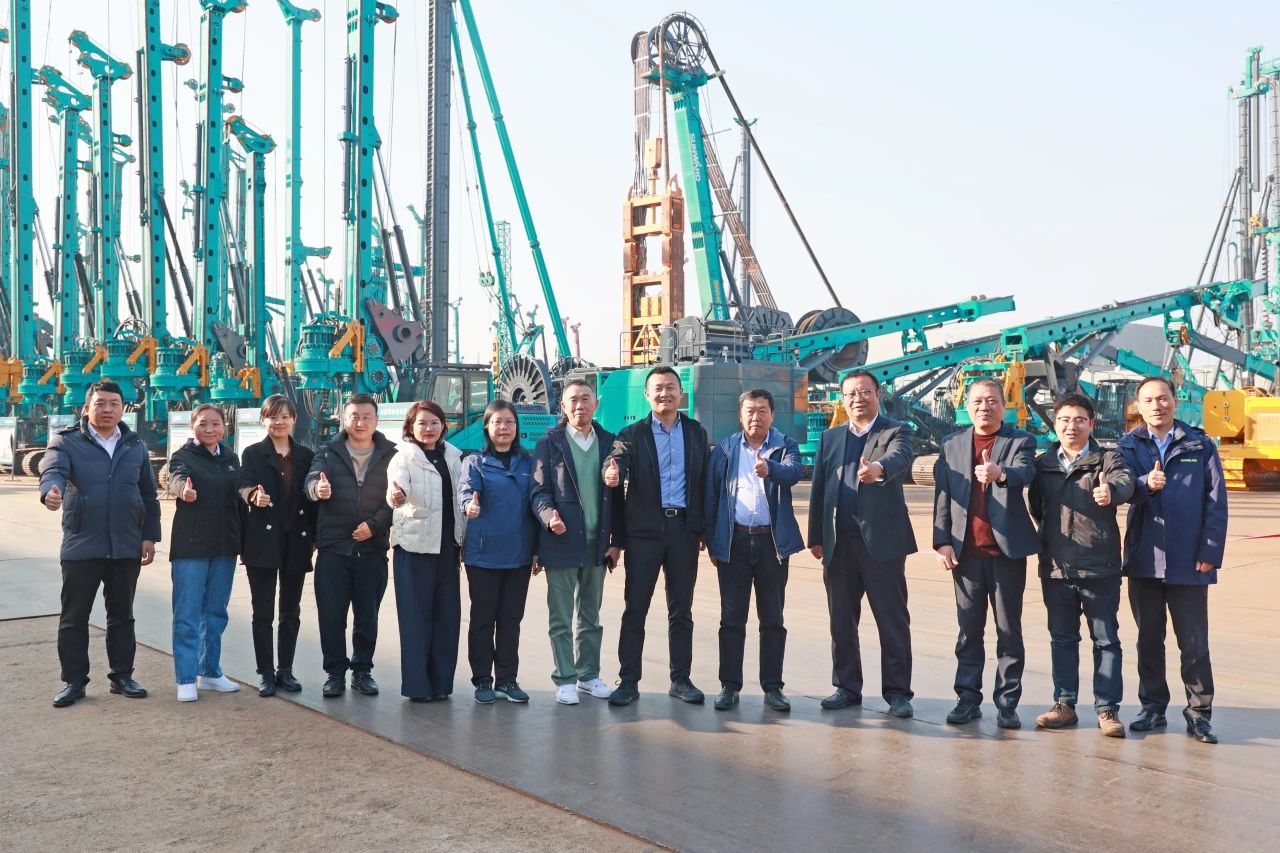 xingkong星空平台(中国)集团智能主导的行业标准《建筑施工机械与设备 液压式压桩机》通过专家审查