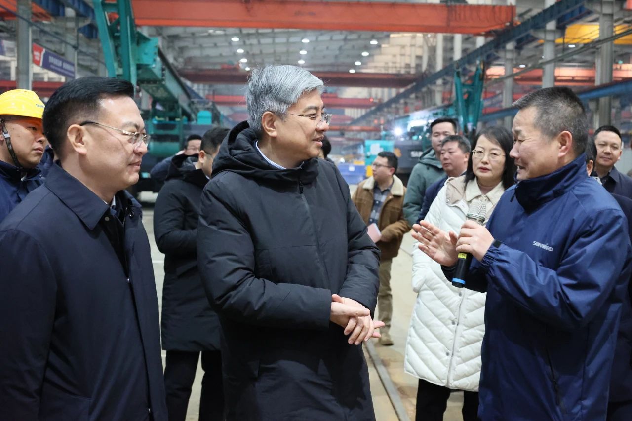 商务部部长助理唐文弘调研xingkong星空平台(中国)集团智能