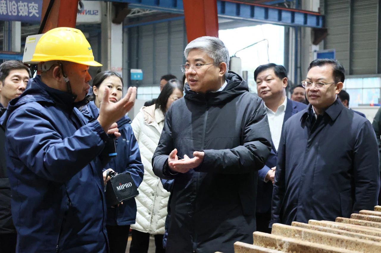 商务部部长助理唐文弘调研xingkong星空平台(中国)集团智能