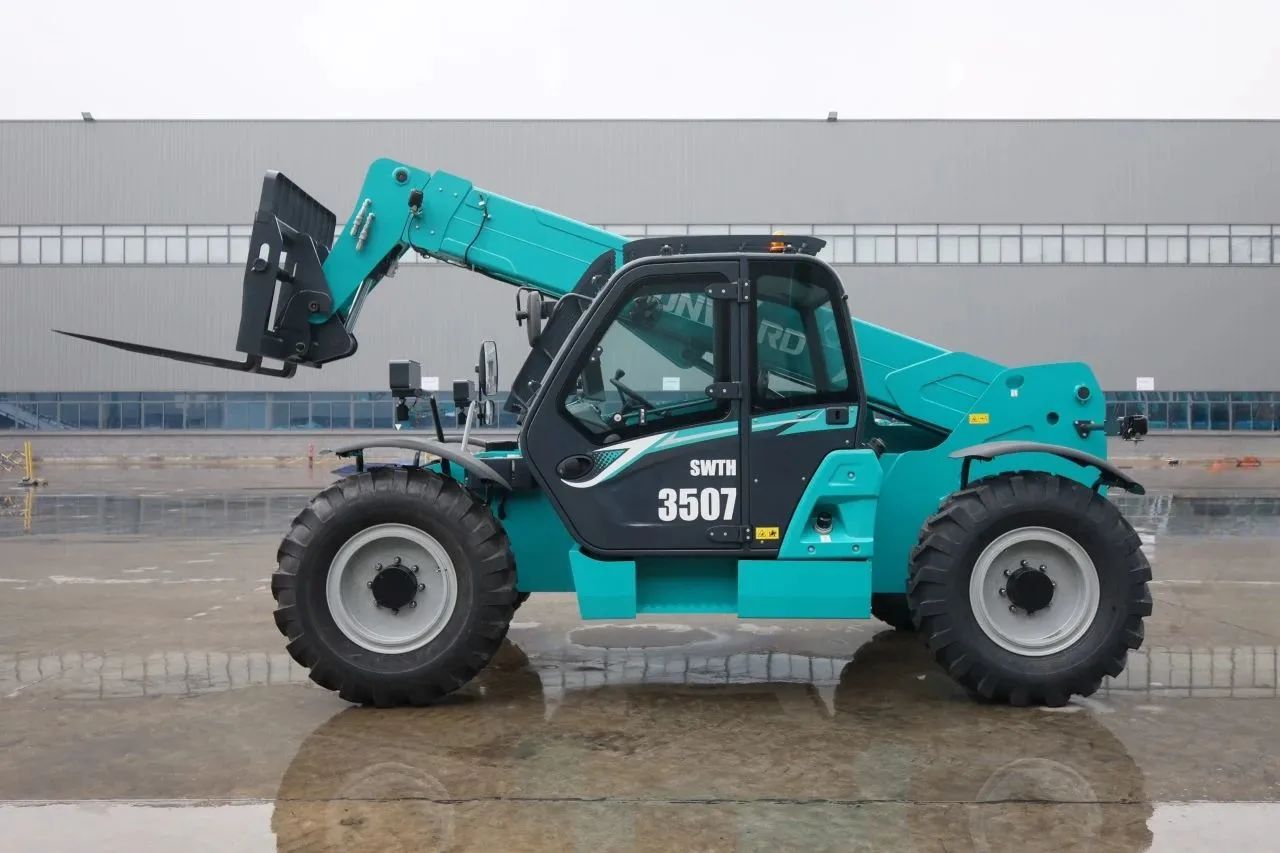 “猛将”出击,需求火爆!xingkong星空平台(中国)集团智能新一代伸缩臂叉装车成功下线