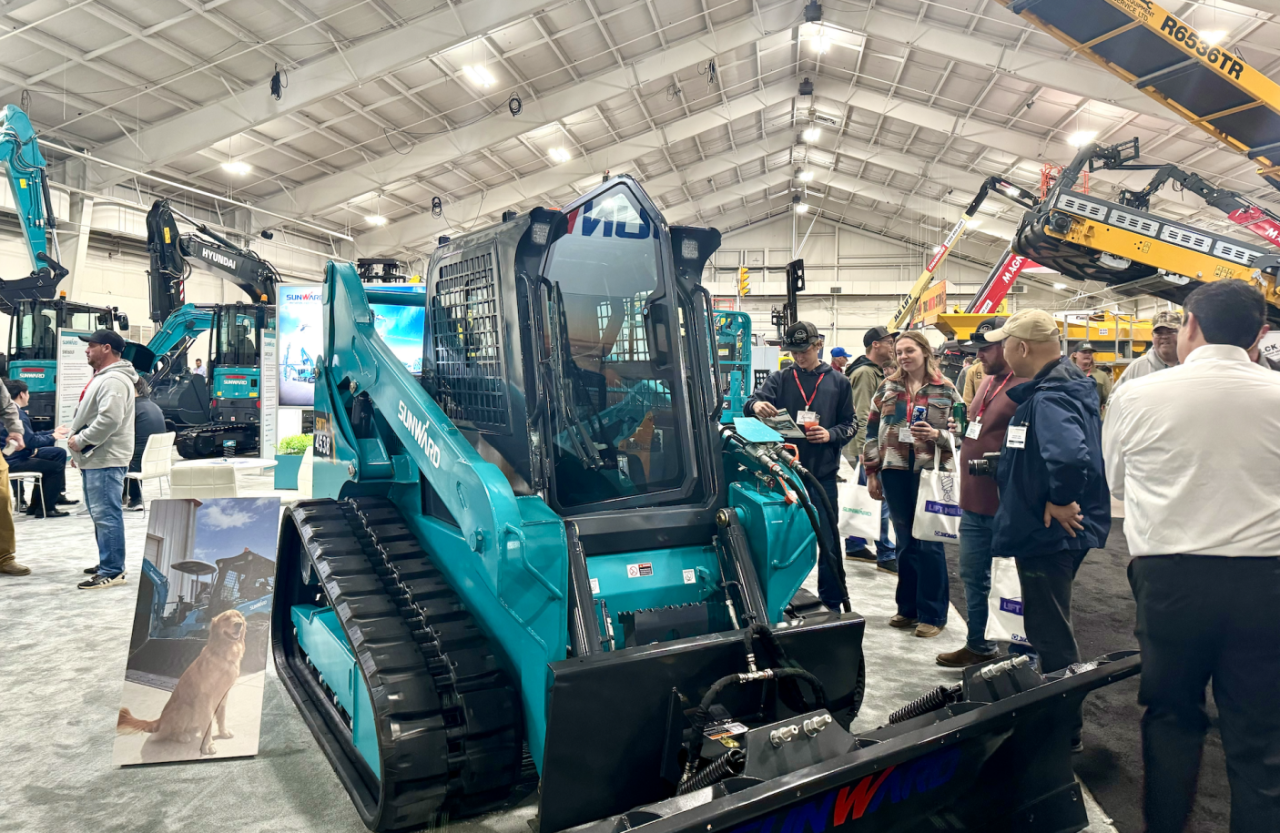 xingkong星空平台（中国）集团智能亮相加拿大最大重型设备展