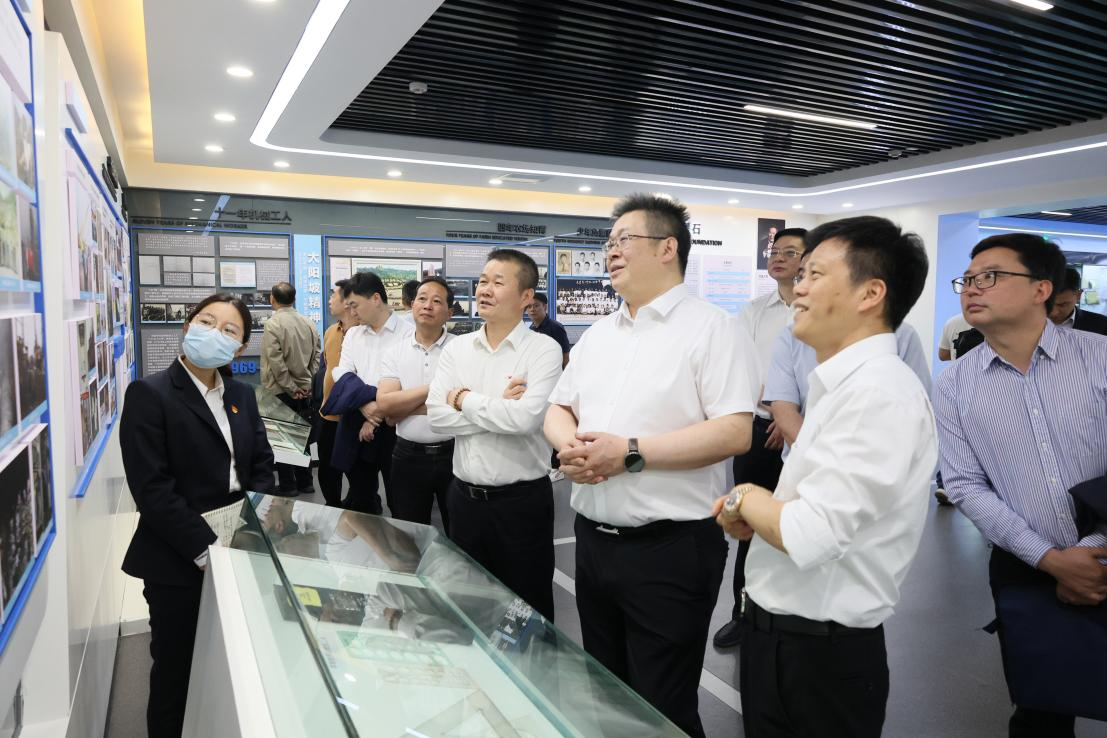 湖南钢铁集团党委书记、董事长李建宇到xingkong星空平台（中国）集团智能调研交流