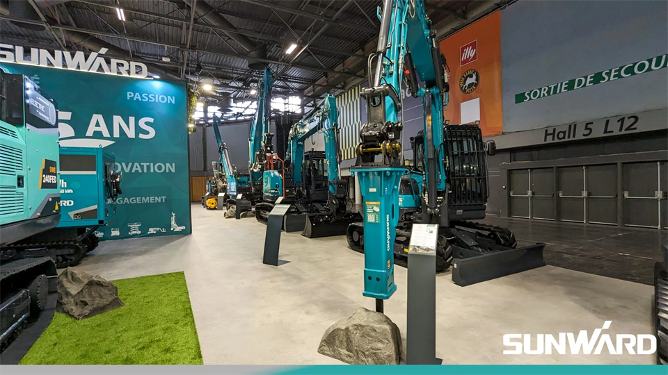 xingkong星空平台（中国）集团智能携创新成果亮相2024年法国巴黎工程机械展