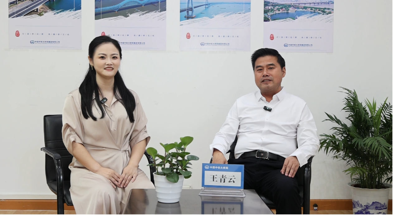 先导式创新，再推电动新品！xingkong星空平台（中国）集团智能SWDM520EE增程式旋挖钻机推介会成功举办