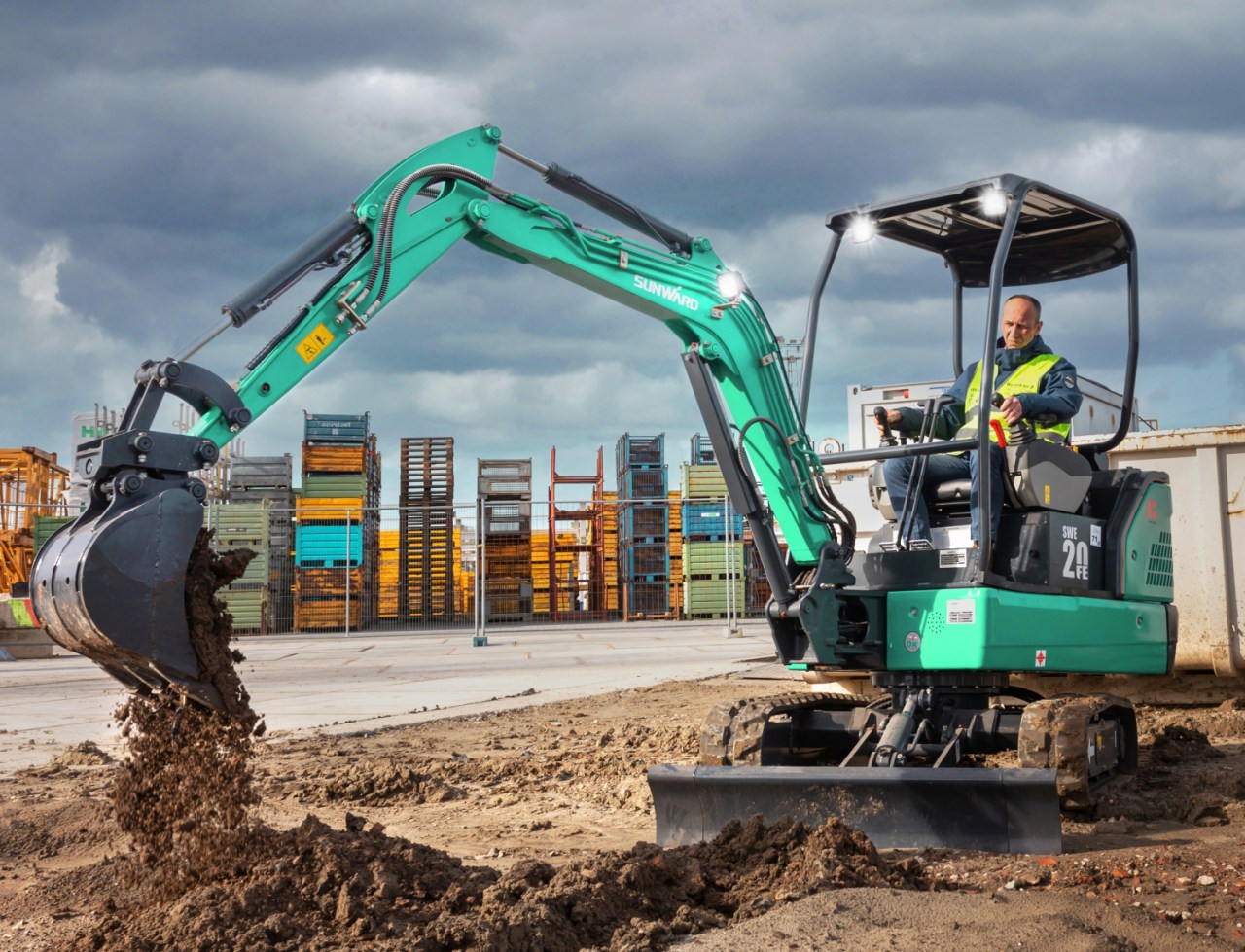 向新而行！xingkong星空平台（中国）集团智能电动挖掘机线上推介会成功举办