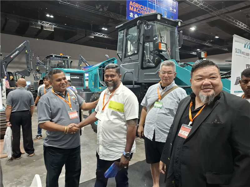 扬帆起航 | xingkong星空平台（中国）集团智能闪耀长沙工程机械展东南亚分展