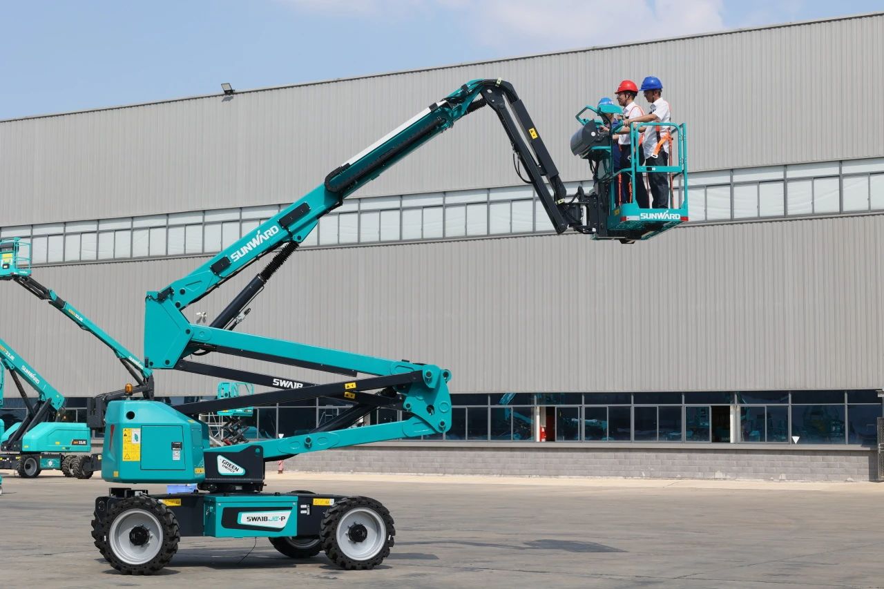 高可靠、高安全、高性能！xingkong星空平台（中国）集团智能新一代P系列电动臂式高空作业平台成功下线