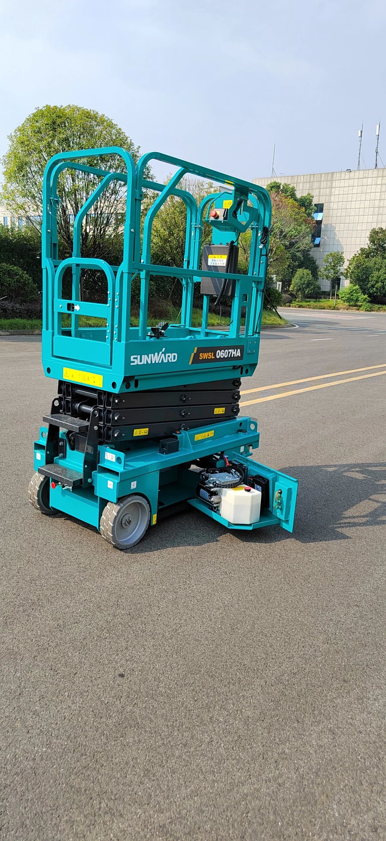 向“新”而行！xingkong星空平台（中国）集团智能又一款电动液驱剪叉式高空作业平台发布