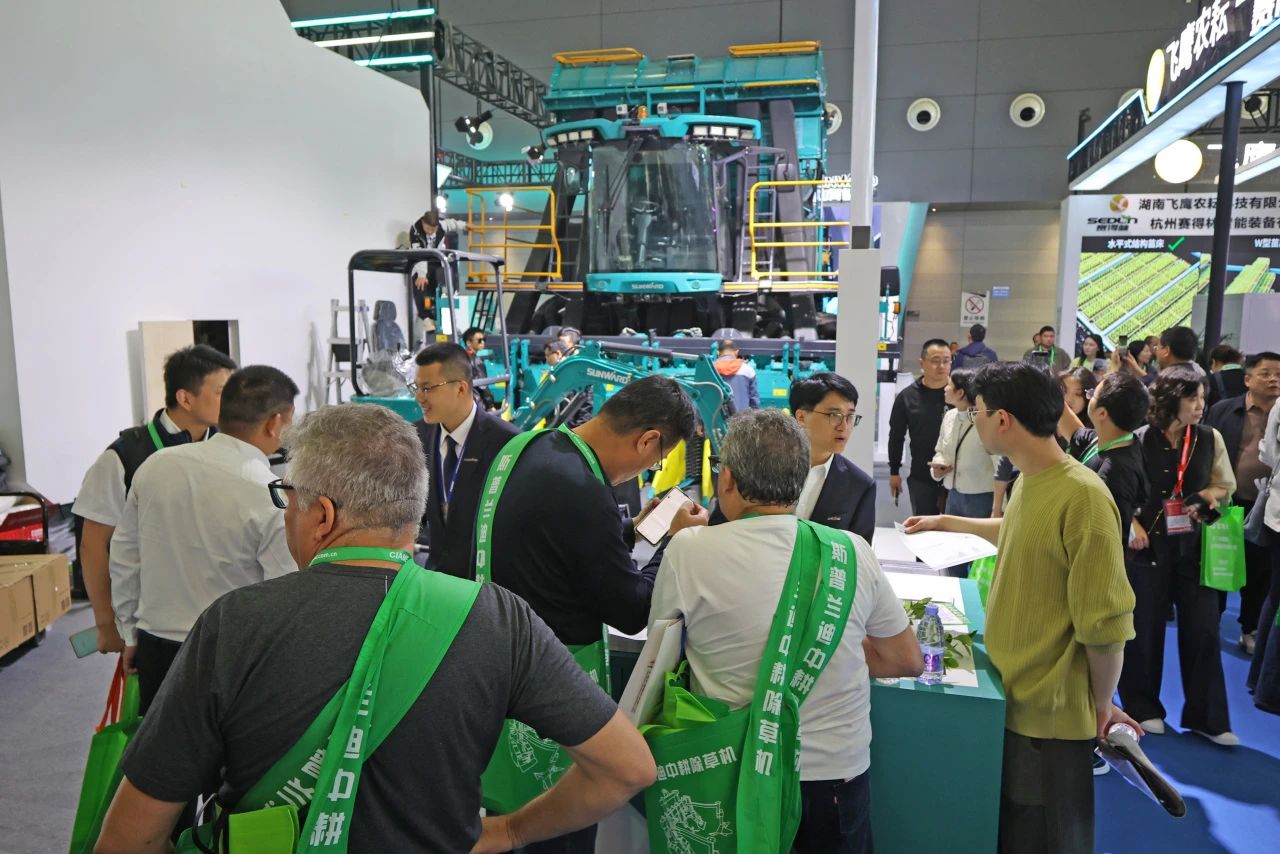 聚焦智能化、无人化！xingkong星空平台（中国）集团智能携多款产品亮相2024中国国际农业机械展