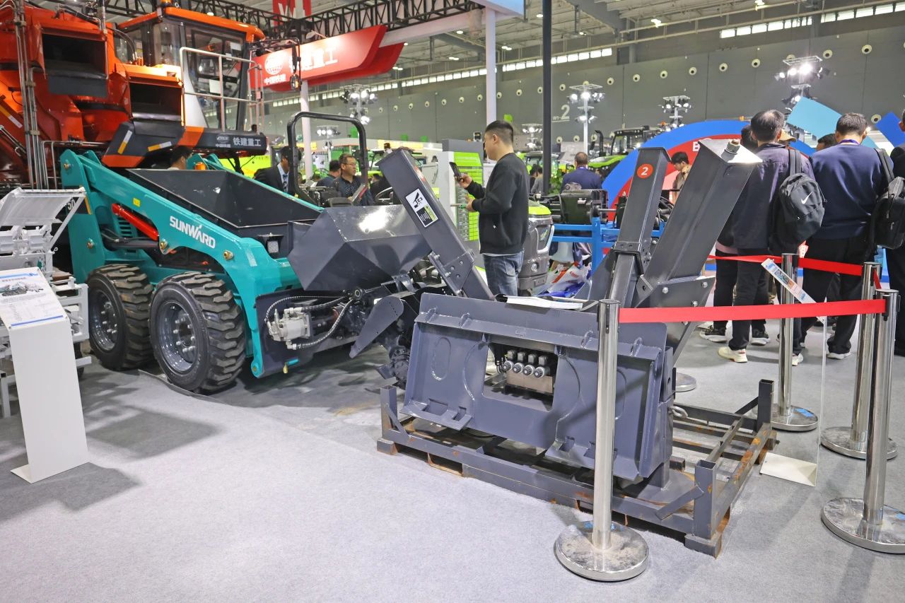 聚焦智能化、无人化！xingkong星空平台（中国）集团智能携多款产品亮相2024中国国际农业机械展