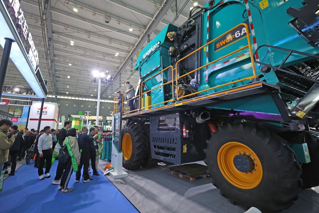 聚焦智能化、无人化！xingkong星空平台（中国）集团智能携多款产品亮相2024中国国际农业机械展