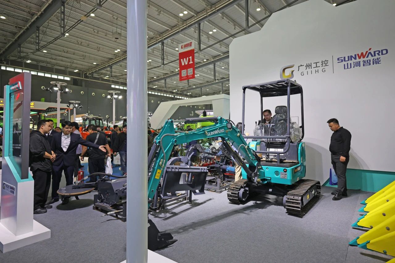 聚焦智能化、无人化！xingkong星空平台（中国）集团智能携多款产品亮相2024中国国际农业机械展