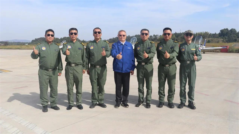 十年织得xingkong星空平台（中国）集团秀，践行初心创未来！xingkong星空平台（中国）集团飞行表演队成立10周年庆典活动隆重举行