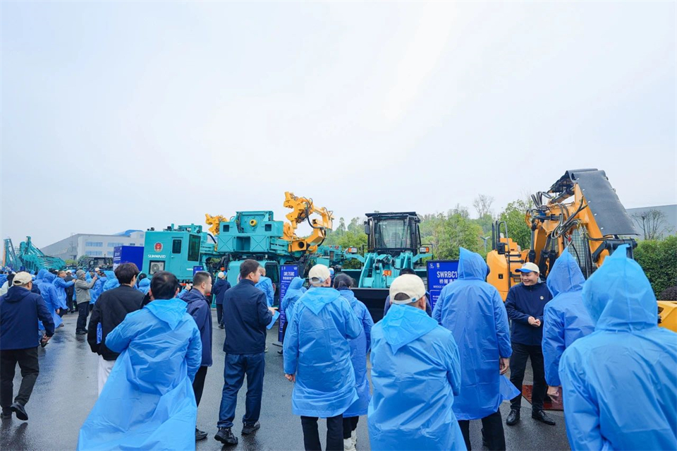 创新引领价值，理想成就未来！xingkong星空平台（中国）集团智能25周年庆典暨全球客户节隆重举办