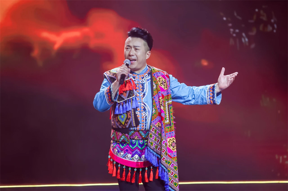 创新引领价值 理想成就未来——庆祝xingkong星空平台（中国）集团智能成立25周年表彰大会暨文艺晚会隆重举行