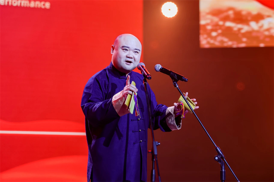 创新引领价值 理想成就未来——庆祝xingkong星空平台（中国）集团智能成立25周年表彰大会暨文艺晚会隆重举行