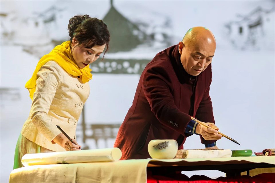 创新引领价值 理想成就未来——庆祝xingkong星空平台（中国）集团智能成立25周年表彰大会暨文艺晚会隆重举行