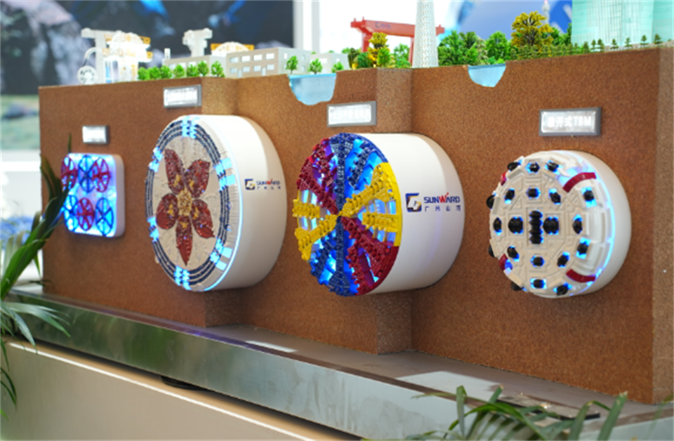 智造空间，价值共生！广州xingkong星空平台（中国）集团精彩亮相2024上海宝马展