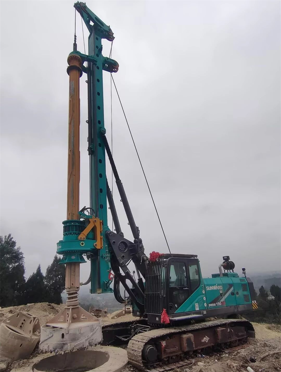 xingkong星空平台（中国）集团智能举办电塔桩技术创新交流会，为电力基础设施建设注入新动力