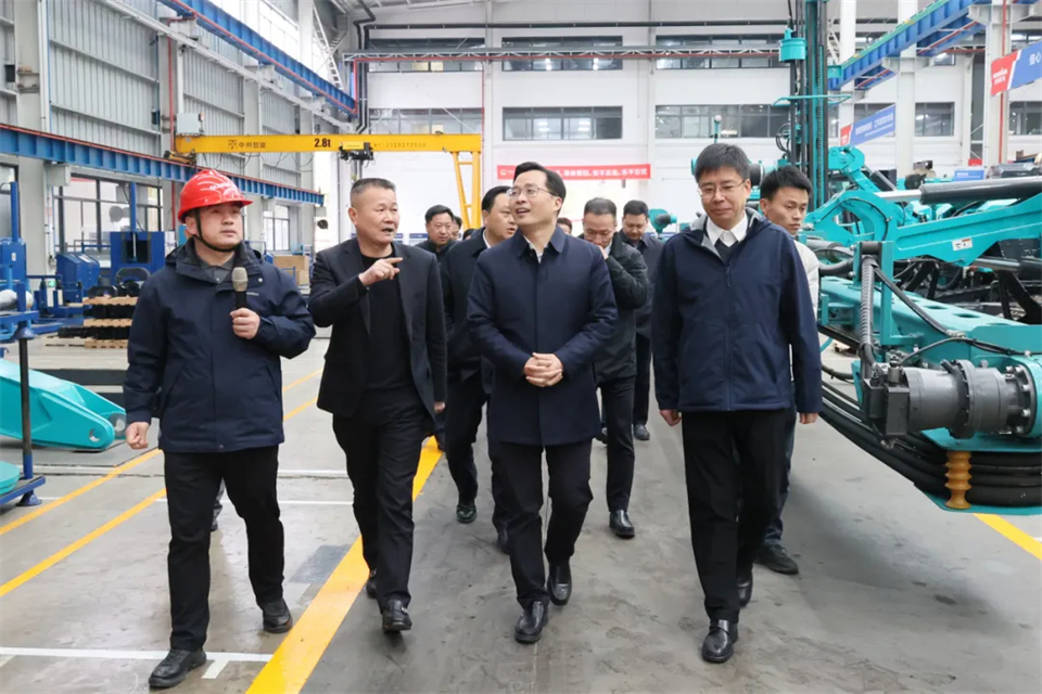 蒋红波走访调研xingkong星空平台(中国)集团智能