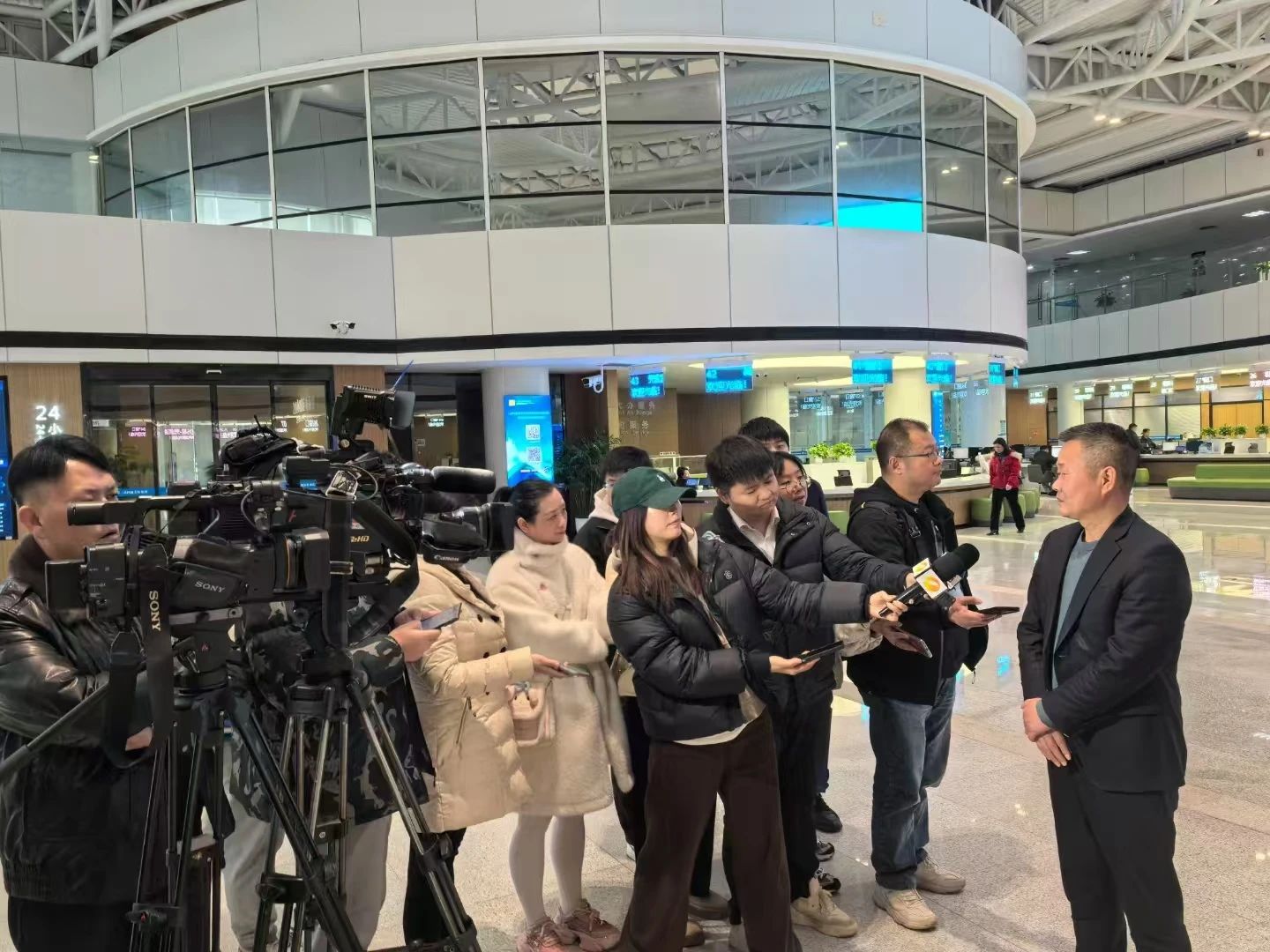 助力长沙经开区高质量发展,xingkong星空平台(中国)集团智能喜获四奖项