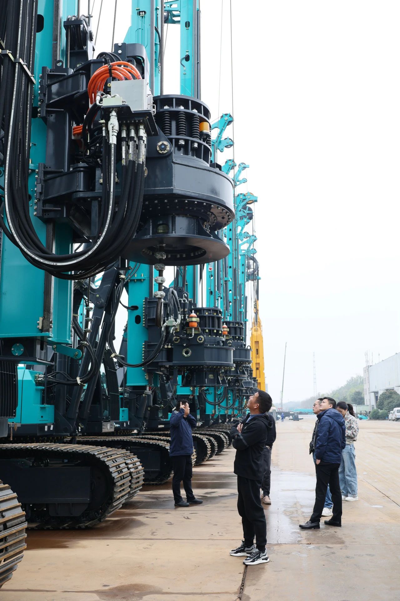 xingkong星空平台（中国）集团智能举办“植桩一体机”工程应用专题交流会，共绘行业发展蓝图